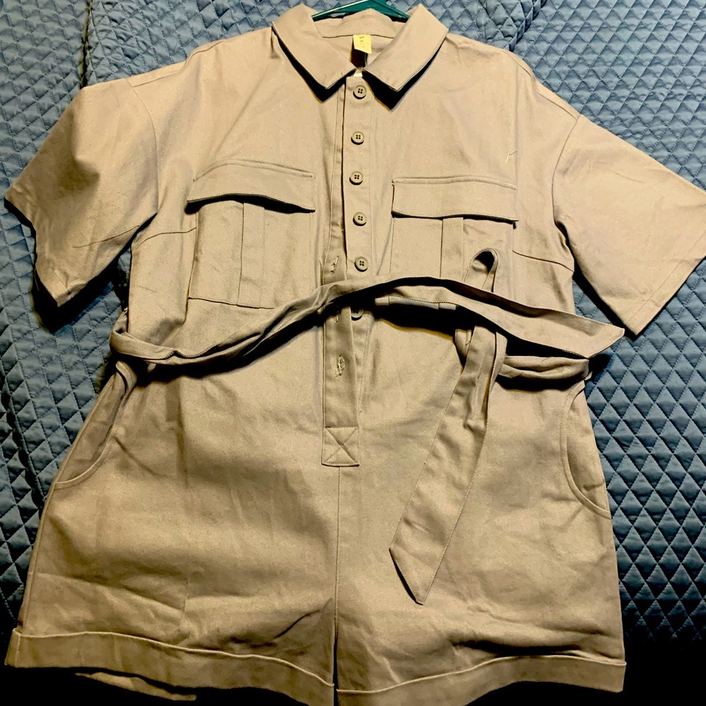 Romper size L
